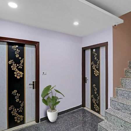 Hotel Stay House New Delhi Bagian luar foto