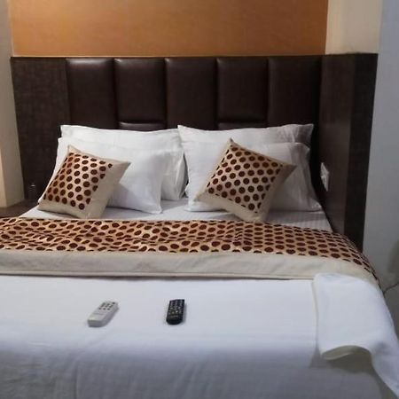 Hotel Stay House New Delhi Bagian luar foto