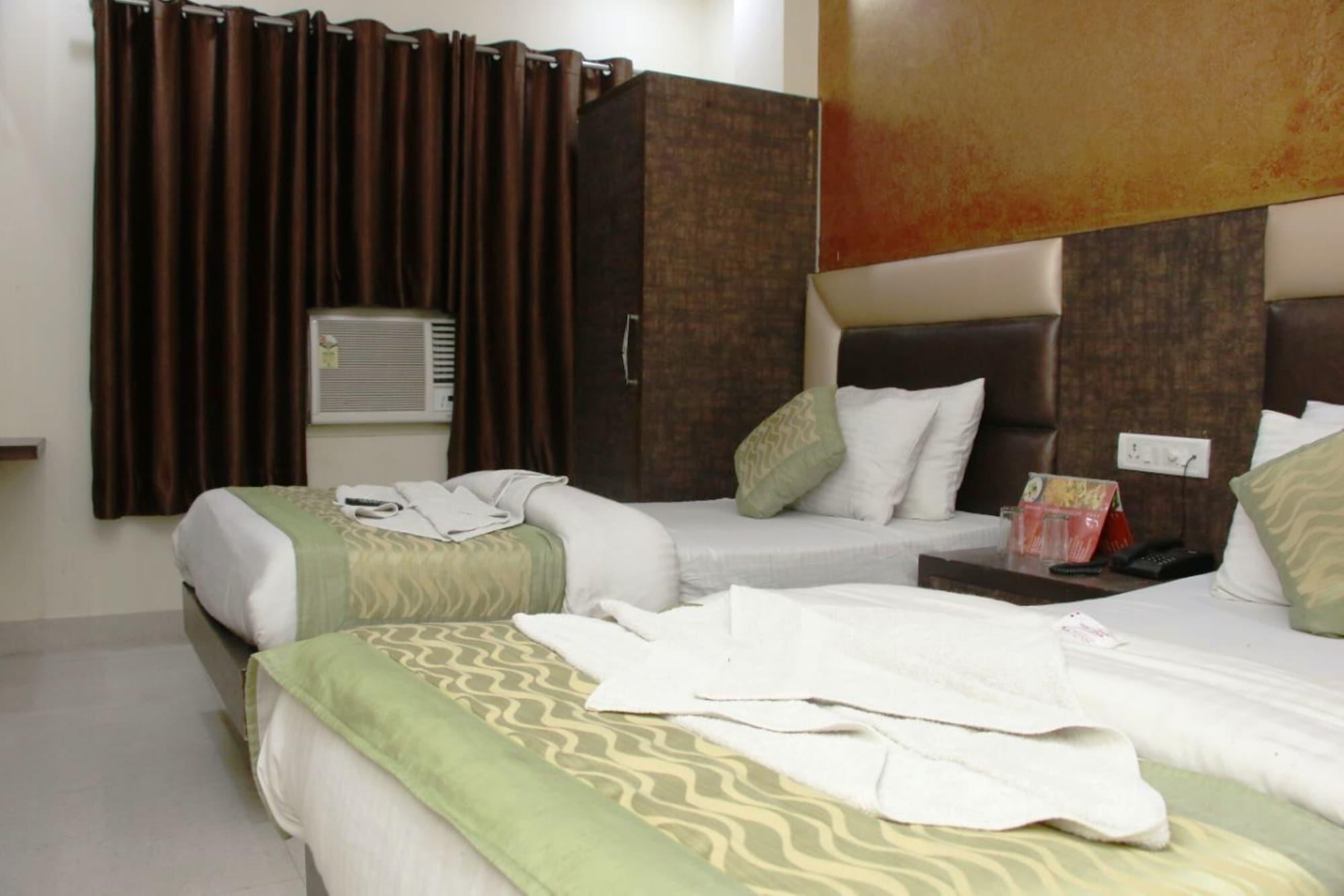 Hotel Stay House New Delhi Bagian luar foto