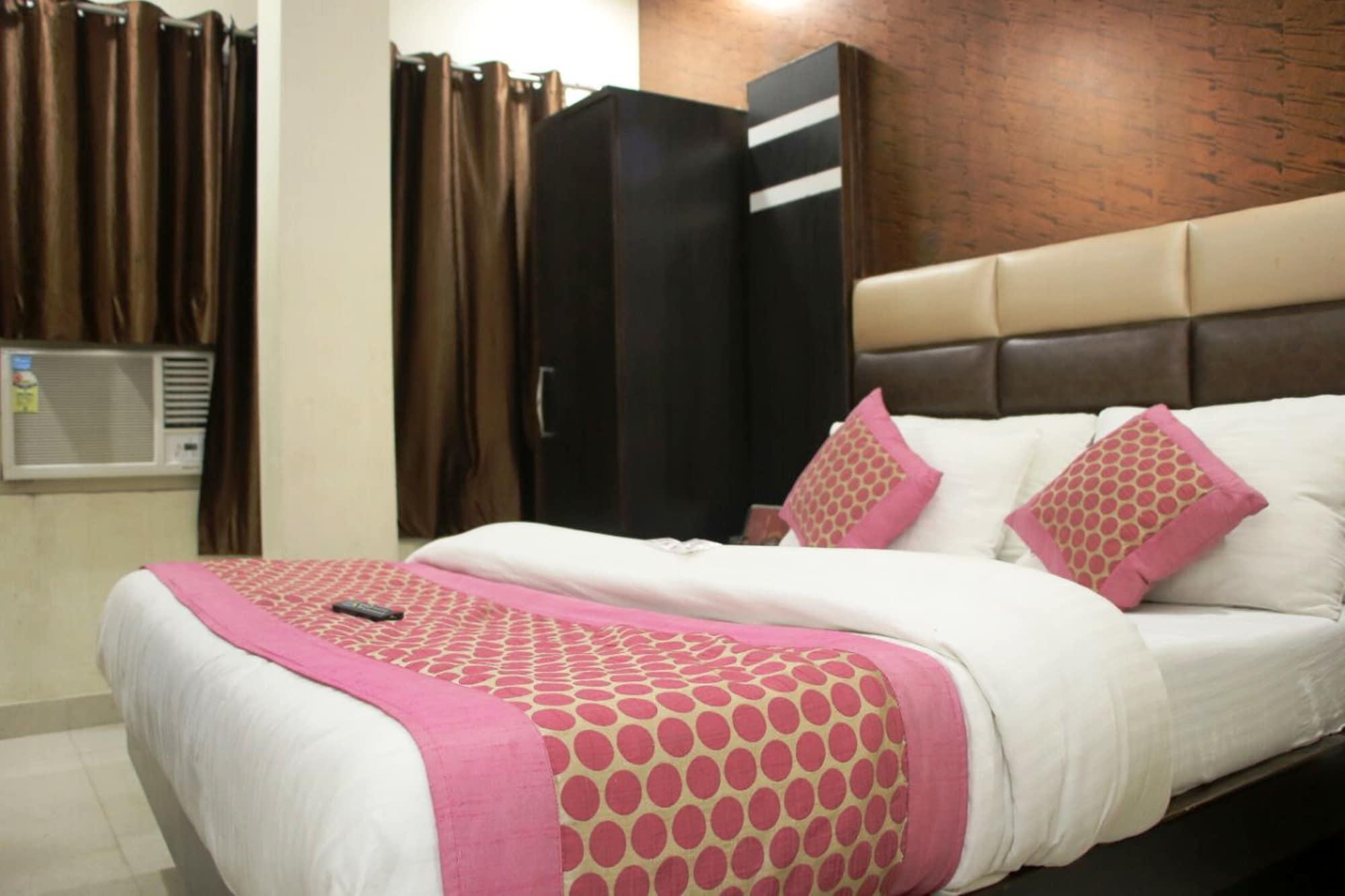 Hotel Stay House New Delhi Bagian luar foto