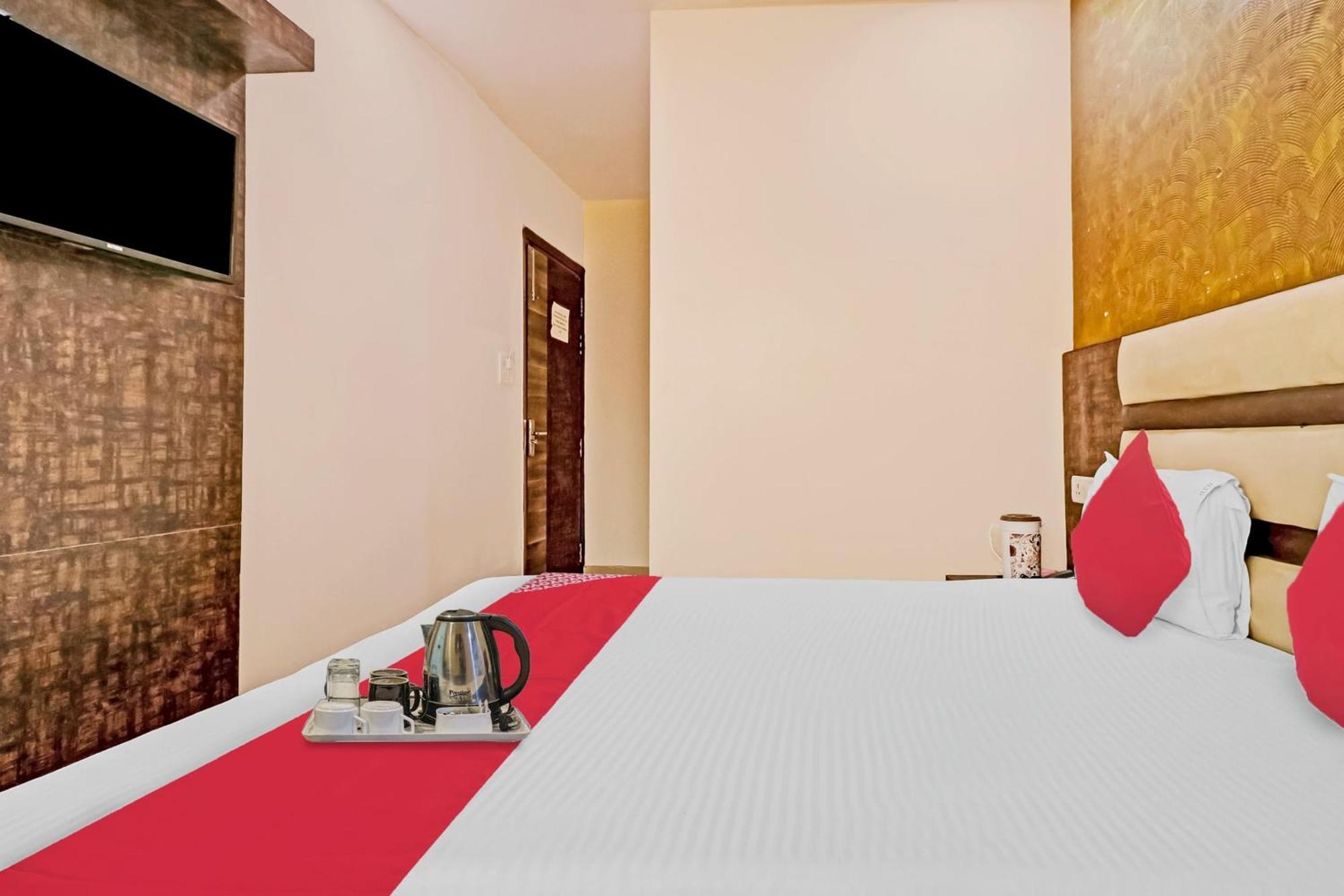 Hotel Stay House New Delhi Bagian luar foto