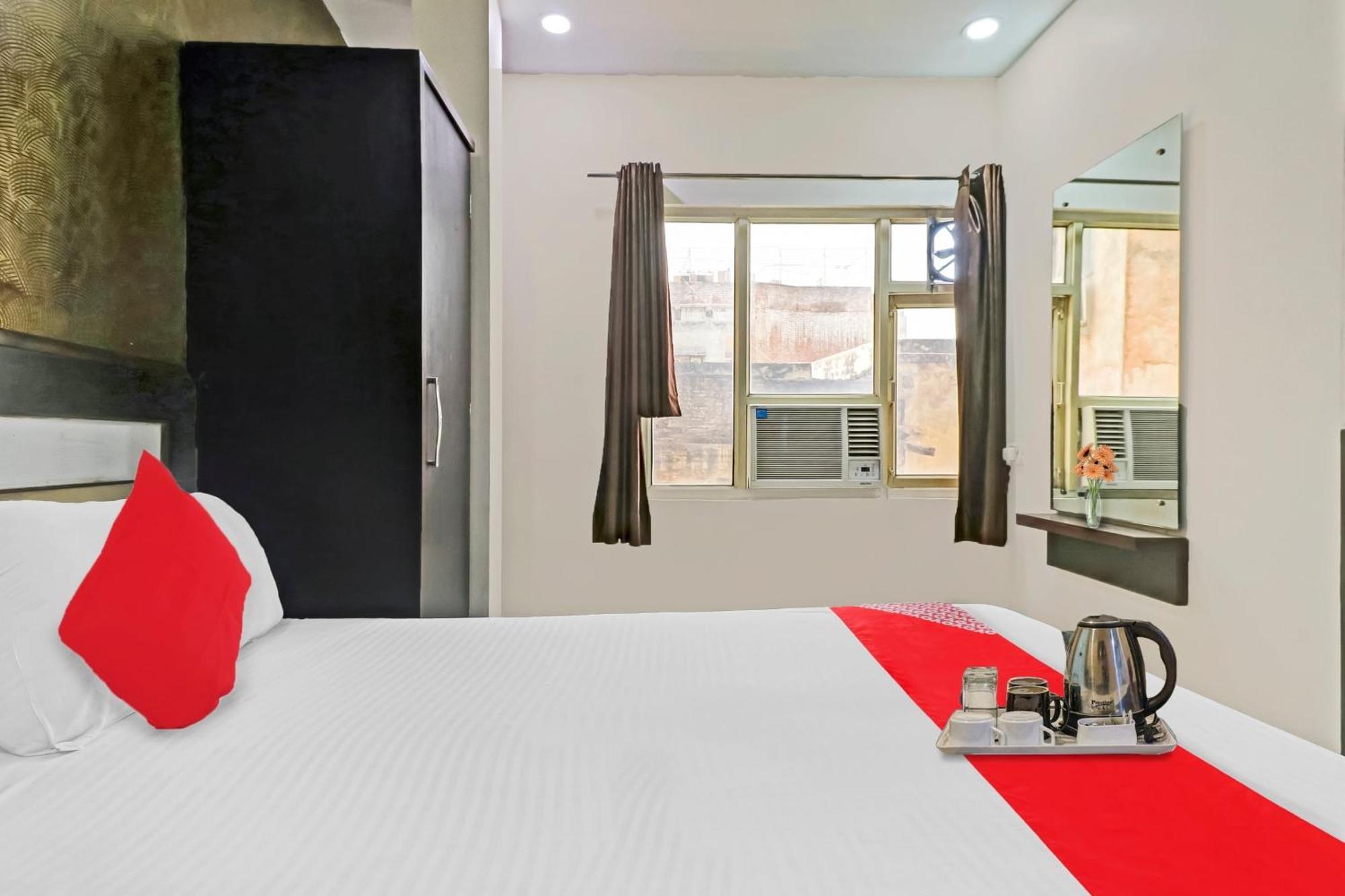 Hotel Stay House New Delhi Bagian luar foto