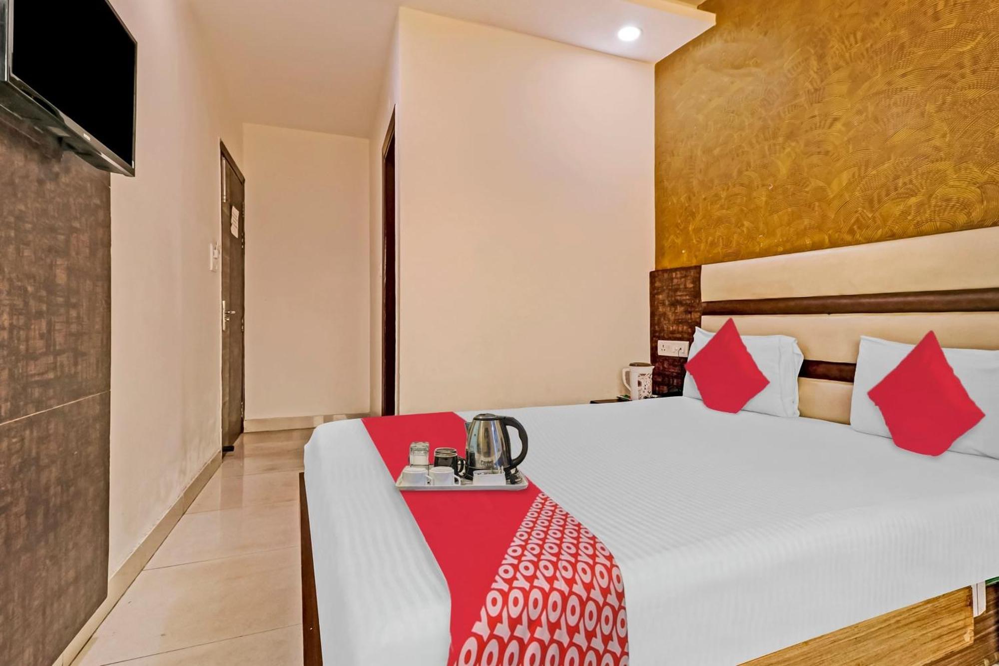 Hotel Stay House New Delhi Bagian luar foto