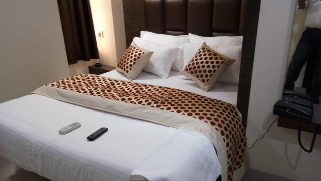 Hotel Stay House New Delhi Bagian luar foto