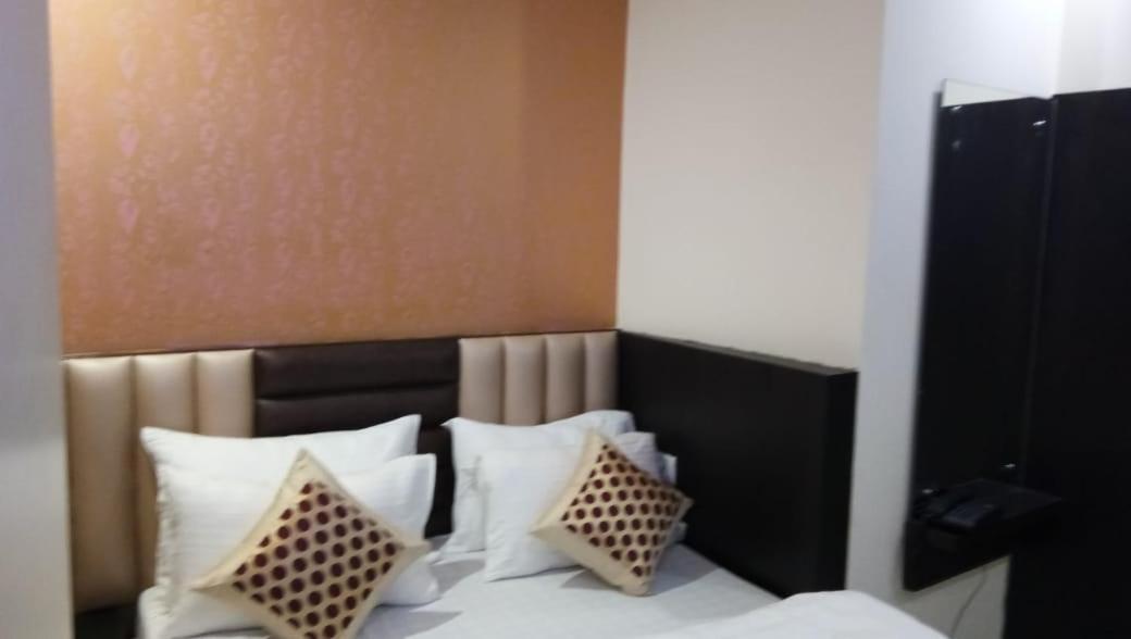 Hotel Stay House New Delhi Bagian luar foto